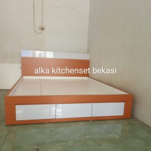 tempat tidur hpl minimalis