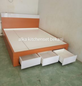 tempat tidur kamar set