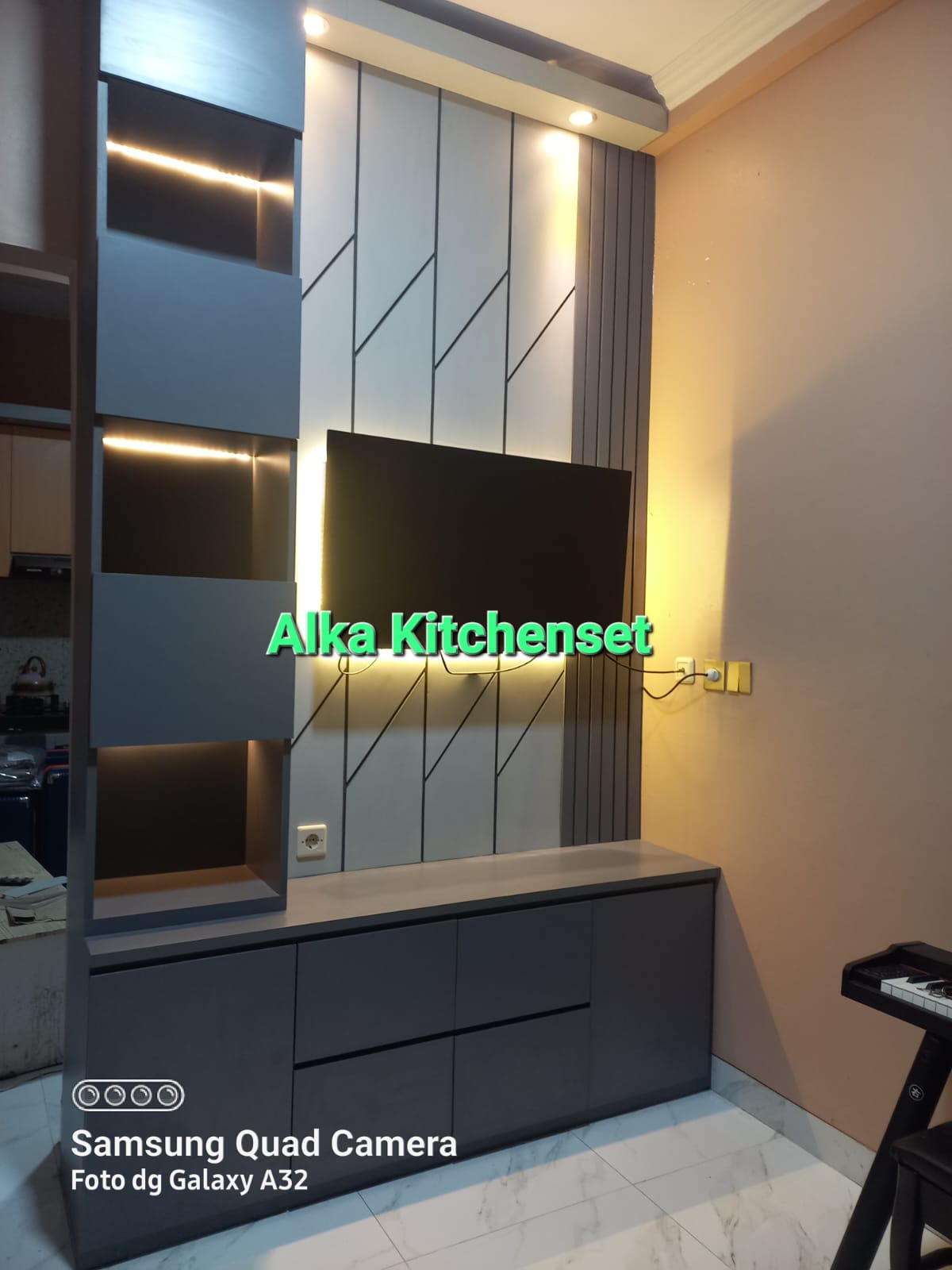 Backdrop TV Minimalis Terbaru